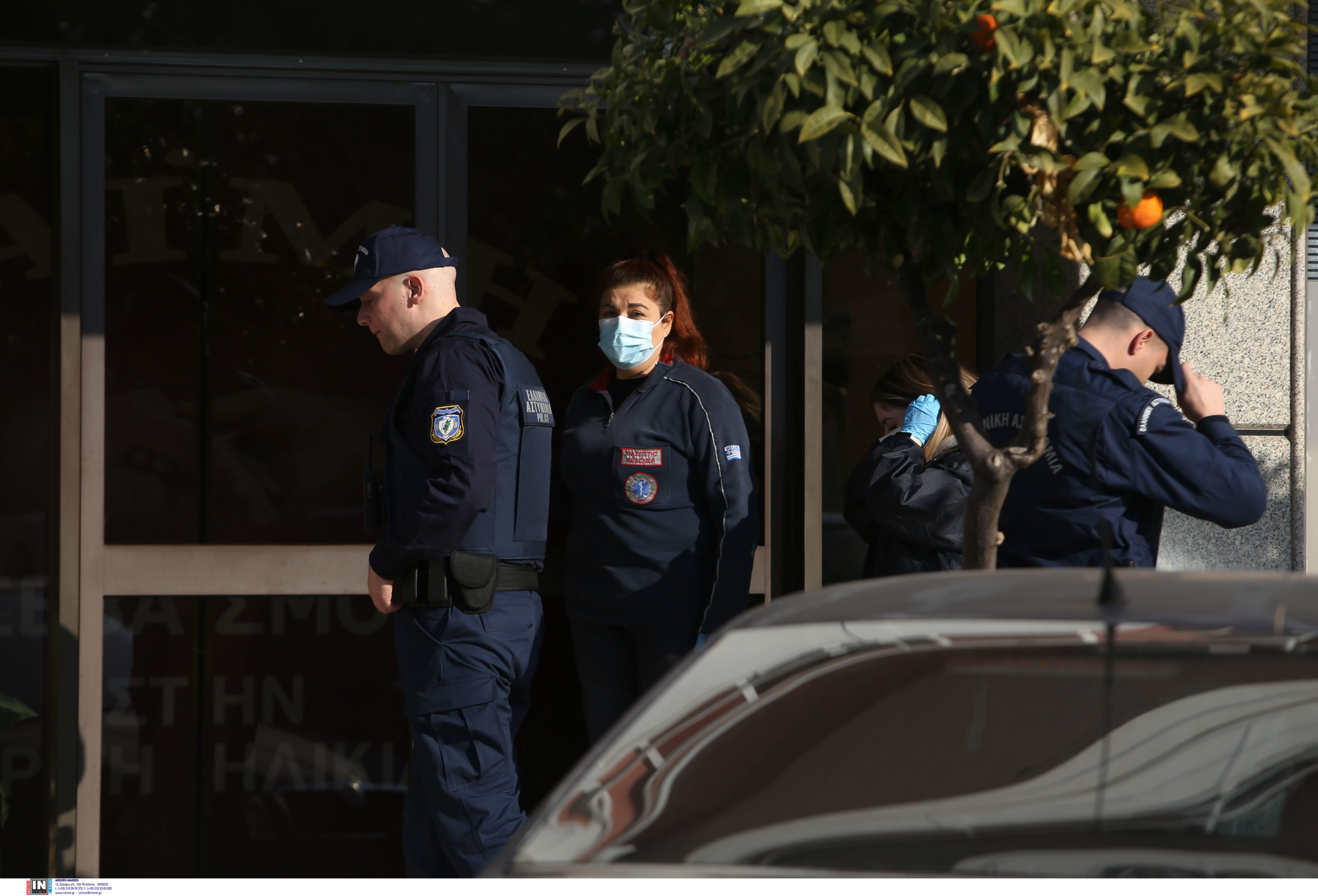 Μεταφορά ηλικιωμένης από το γηροκομείο στον Κορυδαλλό