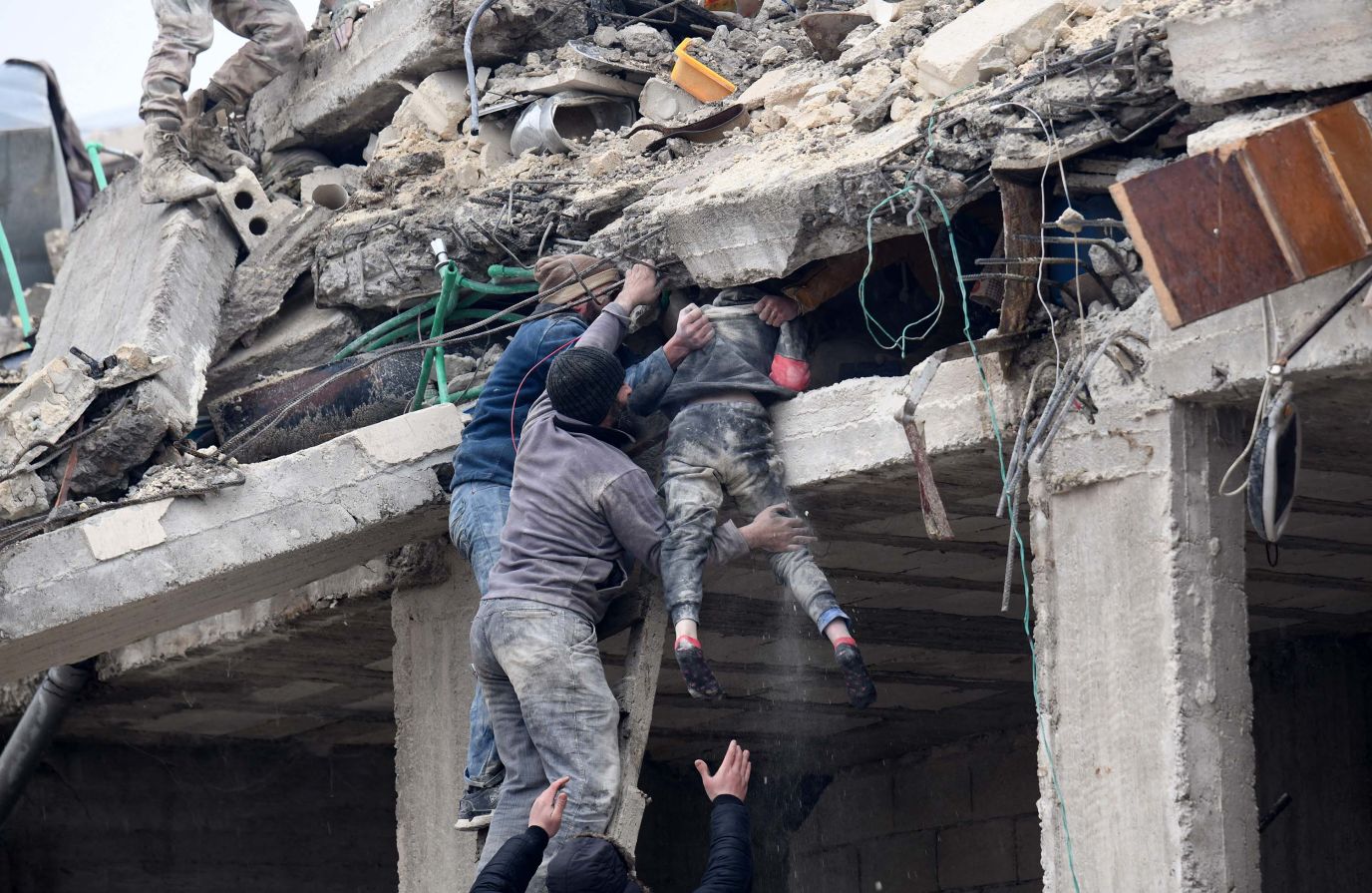 Συρία: Γιατί η ανθρωπιστική βοήθεια φτάνει με το σταγονόμετρο