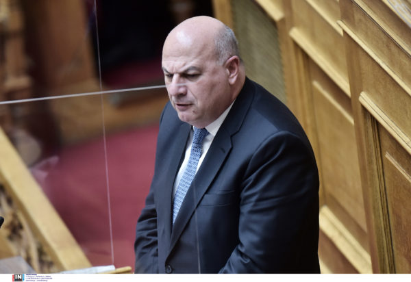 Κώστας Τσιάρας