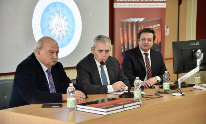 Μάξιμος Χαρακόπουλος