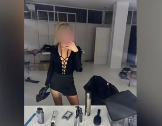 μοντέλο - ξυλοδαρμός Γλυφάδα