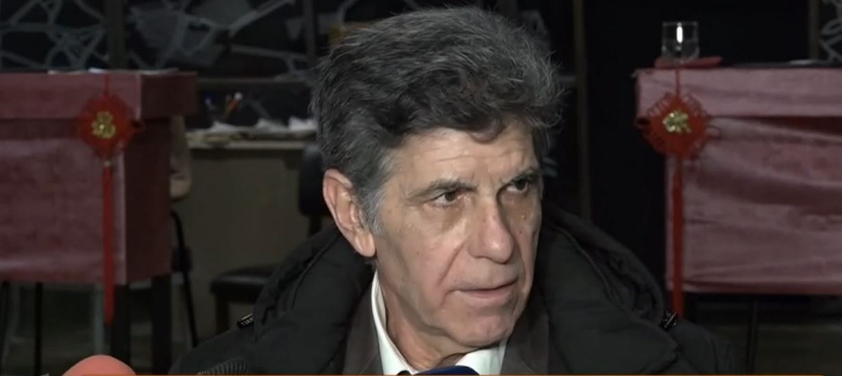 Γιάννης Μπέζος