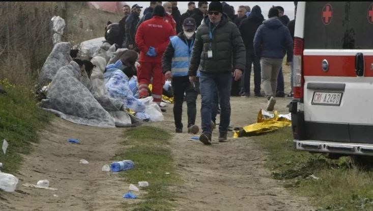 Ναυάγιο Ιταλία νεκροί μετανάστες