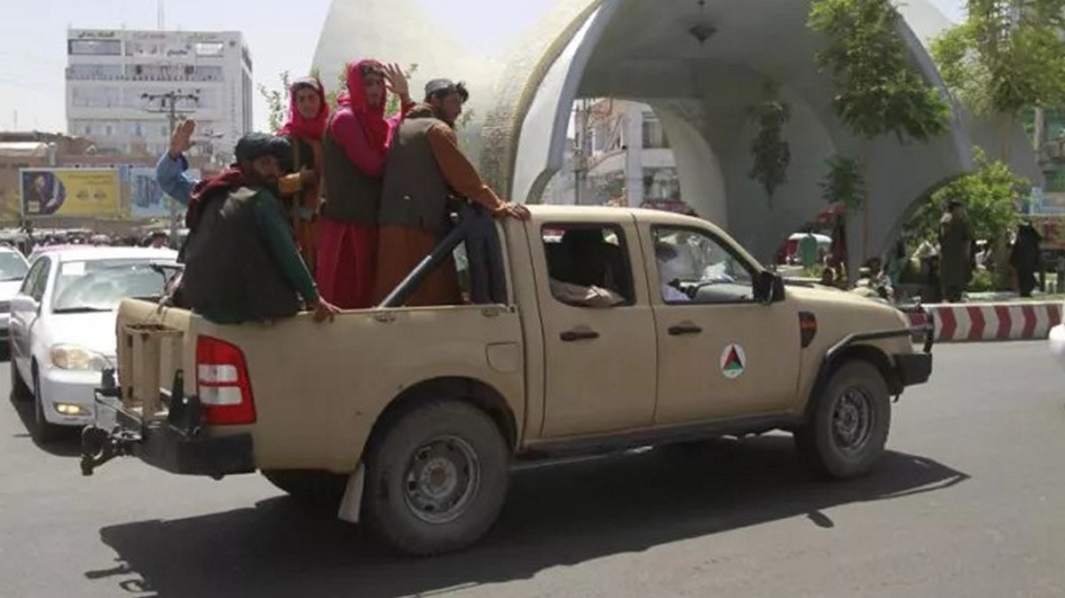 Οι Ταλιμπάν ανακοίνωσαν πως θα πάρουν τον έλεγχο της πρεσβείας του Αφγανιστάν στο Ιράν
