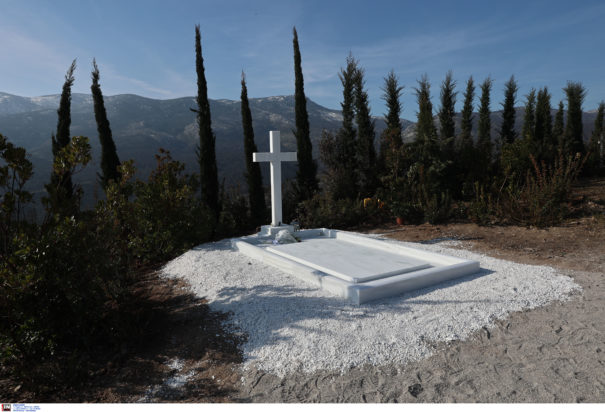 Ο τάφος του τέως βασιλιά στο Τατόι