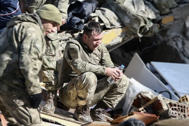 Τουρκία Σεισμός Στρατιώτης Δάκρυα