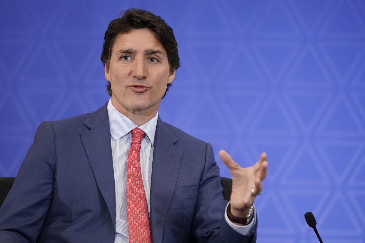 Καναδάς: Ο πρωθυπουργός Τριντό στο σημείο της κατάρριψης του αγνώστου αντικειμένου