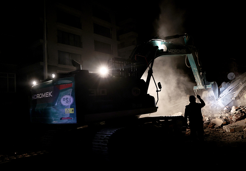 Τουρκία: Αναφορές για εγκλωβισμένους και ζημιές από τον νέο σεισμό – «Νόμιζα ότι η γη θα άνοιγε κάτω από τα πόδια μου»