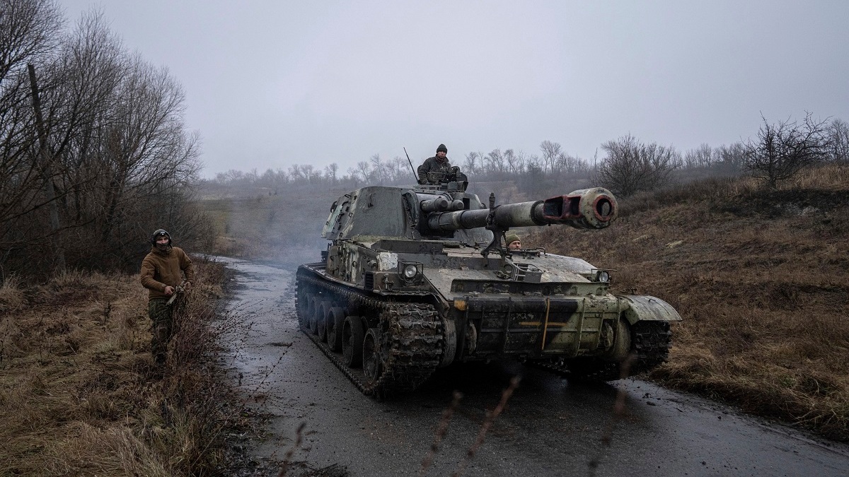 ΗΠΑ: Τον Μάρτιο οι πρώτες παραδόσεις οβίδων στο πυροβολικό της Ουκρανίας