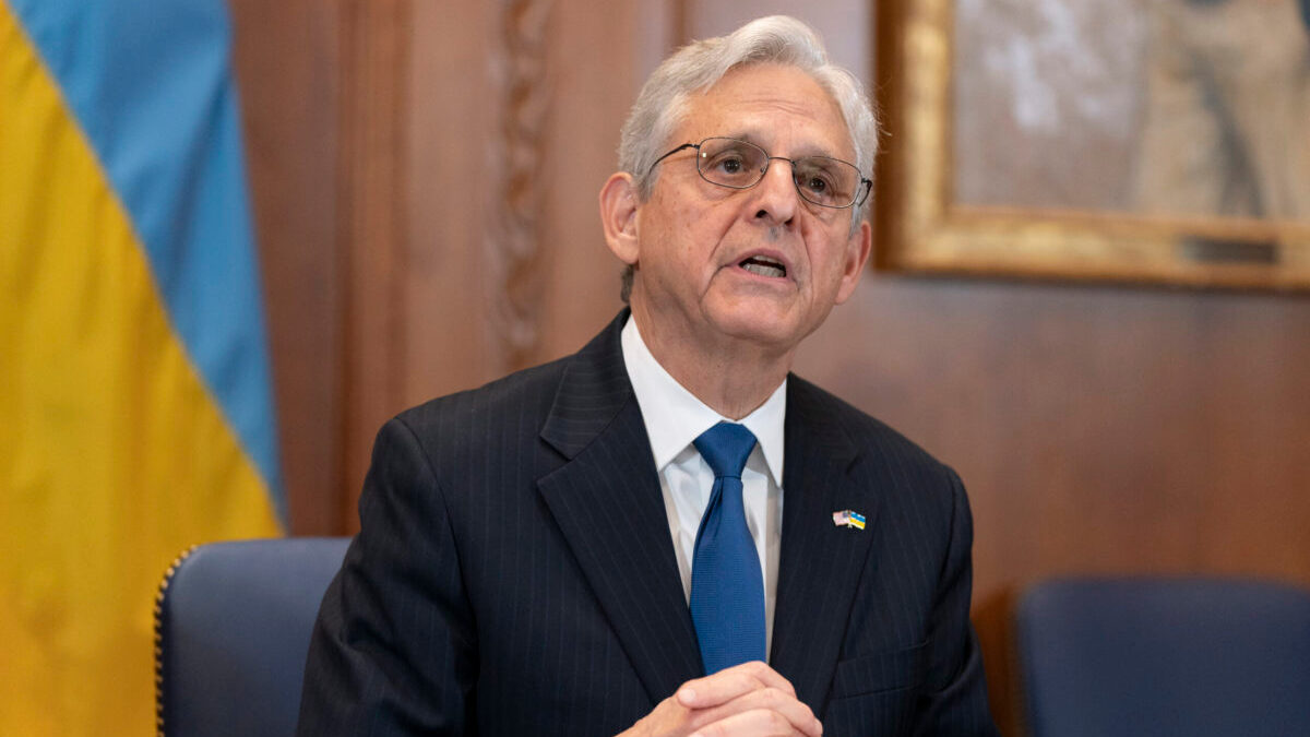 Ουκρανία: Αιφνιδιαστική επίσκεψη του υπουργού Δικαιοσύνης των ΗΠΑ στο Λβιβ