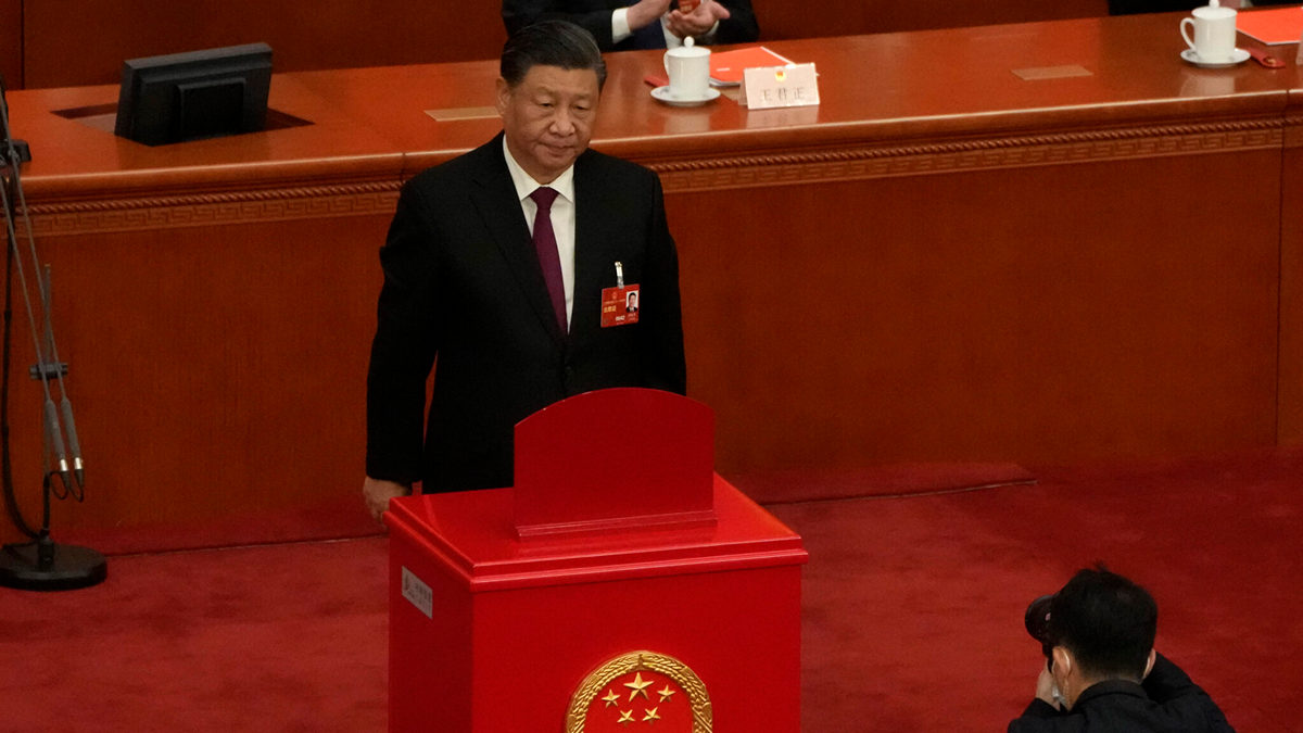 Κίνα: Ο Σι Τζινπίνγκ εξασφάλισε τρίτη θητεία στην προεδρία της χώρας