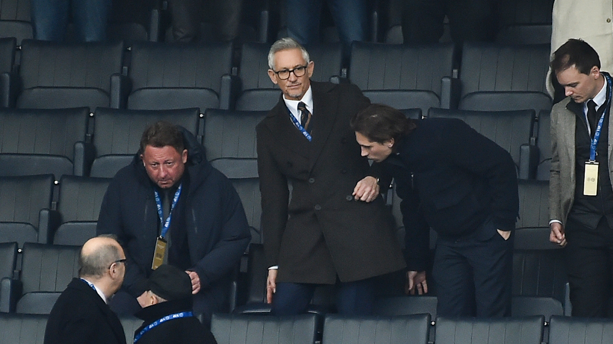 Βρετανία: Πολιτικές διαστάσεις αποκτά η απόφαση του BBC για «παγώσει» τη συνεργασία του με τον Γκάρι Λίνεκερ