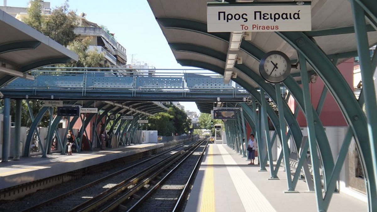 Άγιος Ελευθέριος: Πτώση ατόμου στις ράγες του ηλεκτρικού – Μεταφέρθηκε σοβαρά τραυματισμένος στο Νοσοκομείο