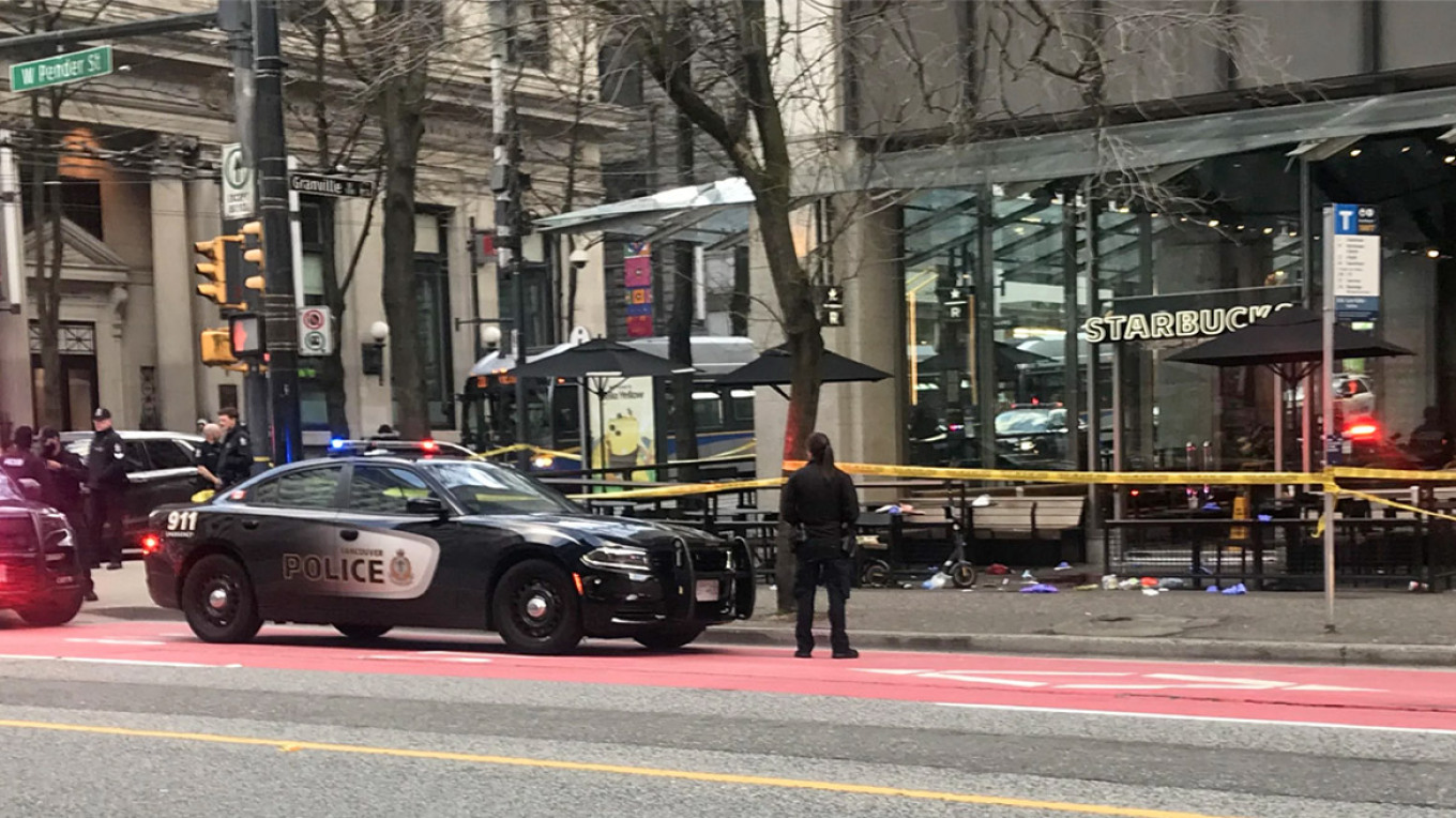 Καναδάς: Τον σκότωσε επειδή του ζήτησε να μην ατμίζει – Μαχαίρωσε μέχρι θανάτου 37χρονο μπροστά στην κόρη του