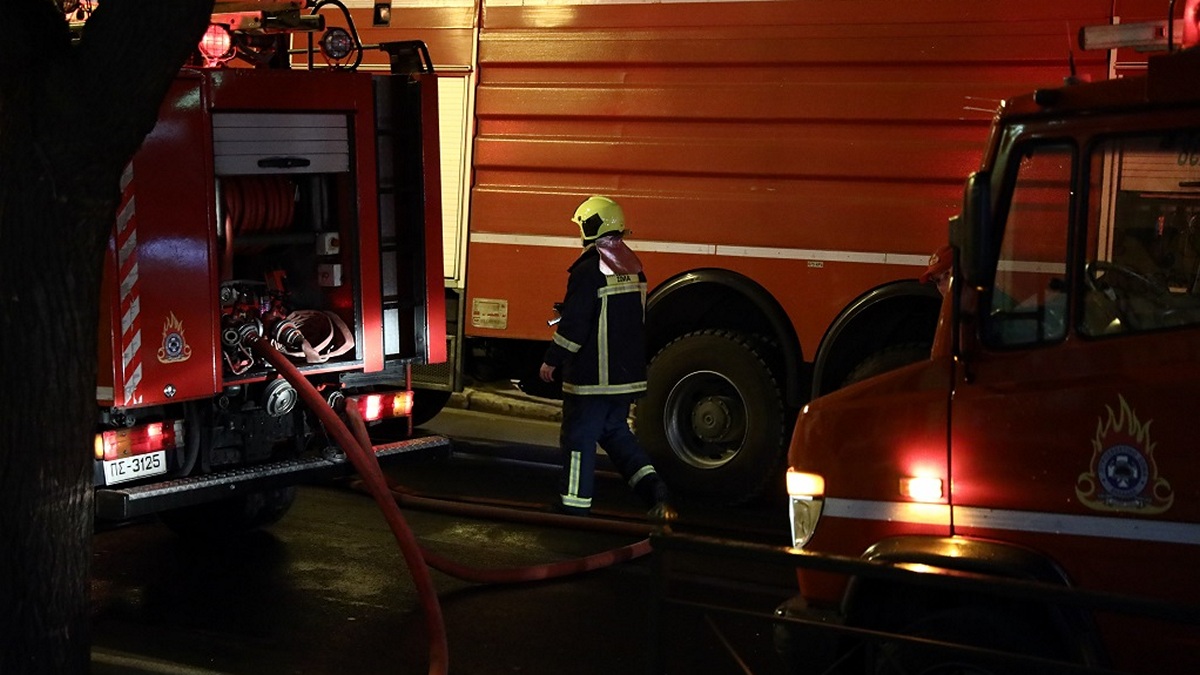 Χαλκιδική: Φωτιά σε σπίτι στις Καλύβες