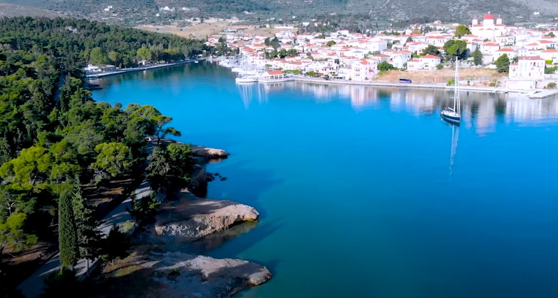 Γαλαξίδι: Η γραφική παραθαλάσσια κωμόπολη της Φωκίδας