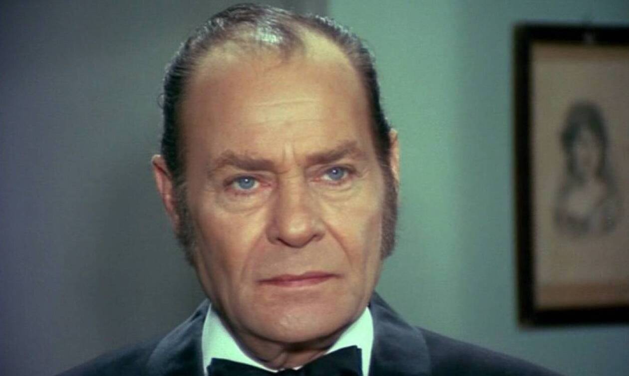 Λάμπρος Κωνσταντάρας