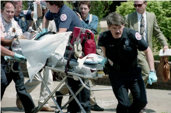 ΗΠΑ: 28χρονη η δράστις της επίθεσης σε σχολείο στο Νάσβιλ – Τουλάχιστον επτά νεκροί, ανάμεσά τους τρία παιδιά