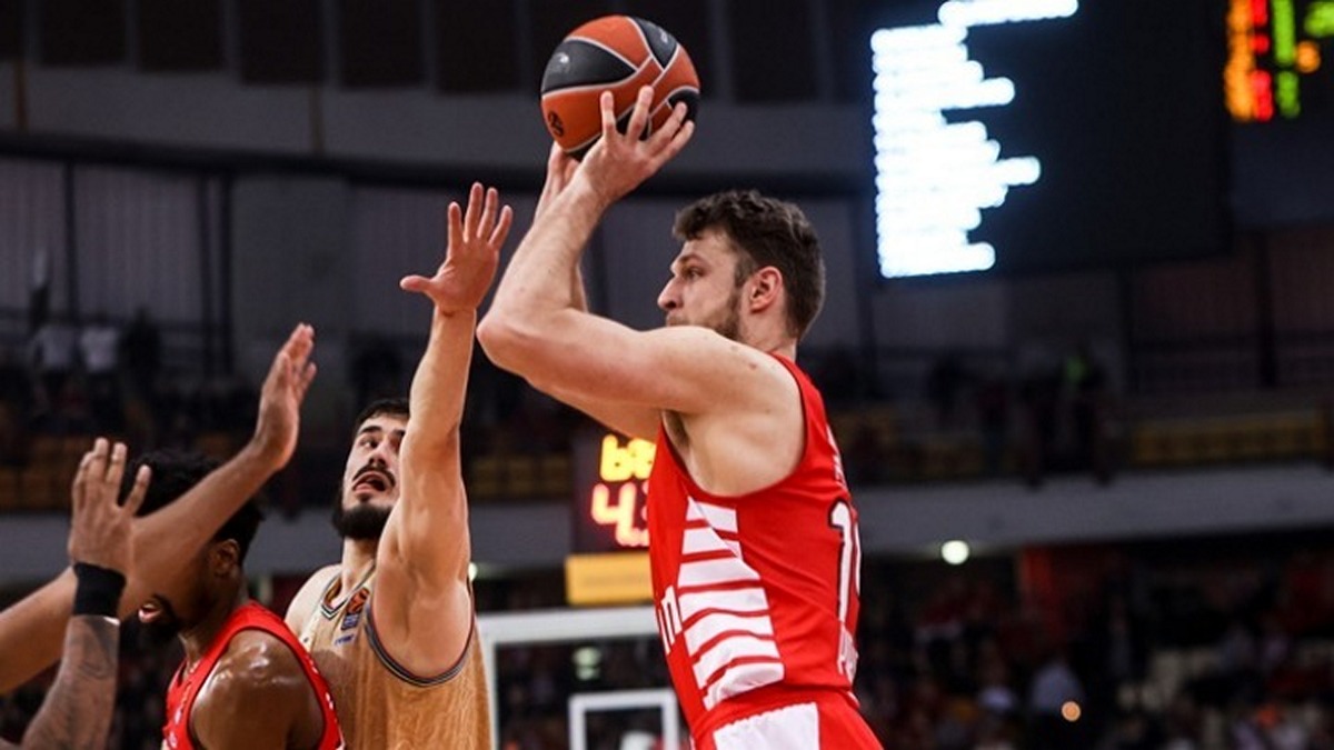 Euroleague: Ολυμπιακός – Μπαρτσελόνα 77-70 – Με άμυνα «γρανίτη» επέστρεψε στα θετικά αποτελέσματα
