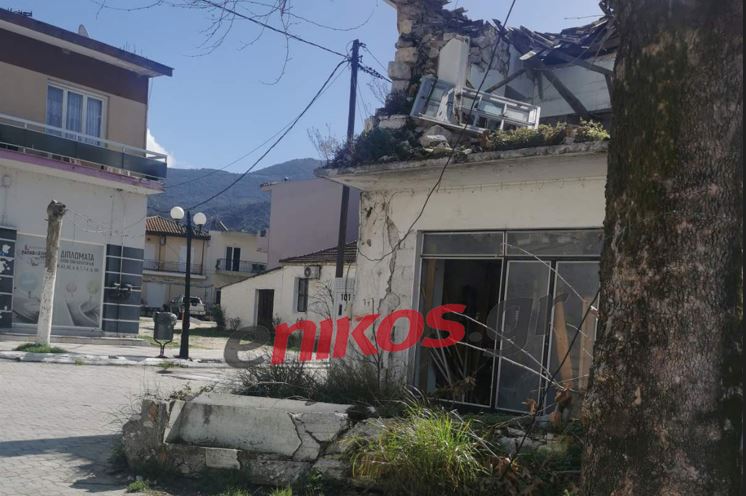 Ετοιμόρροπο κτίριο στην Πάργα