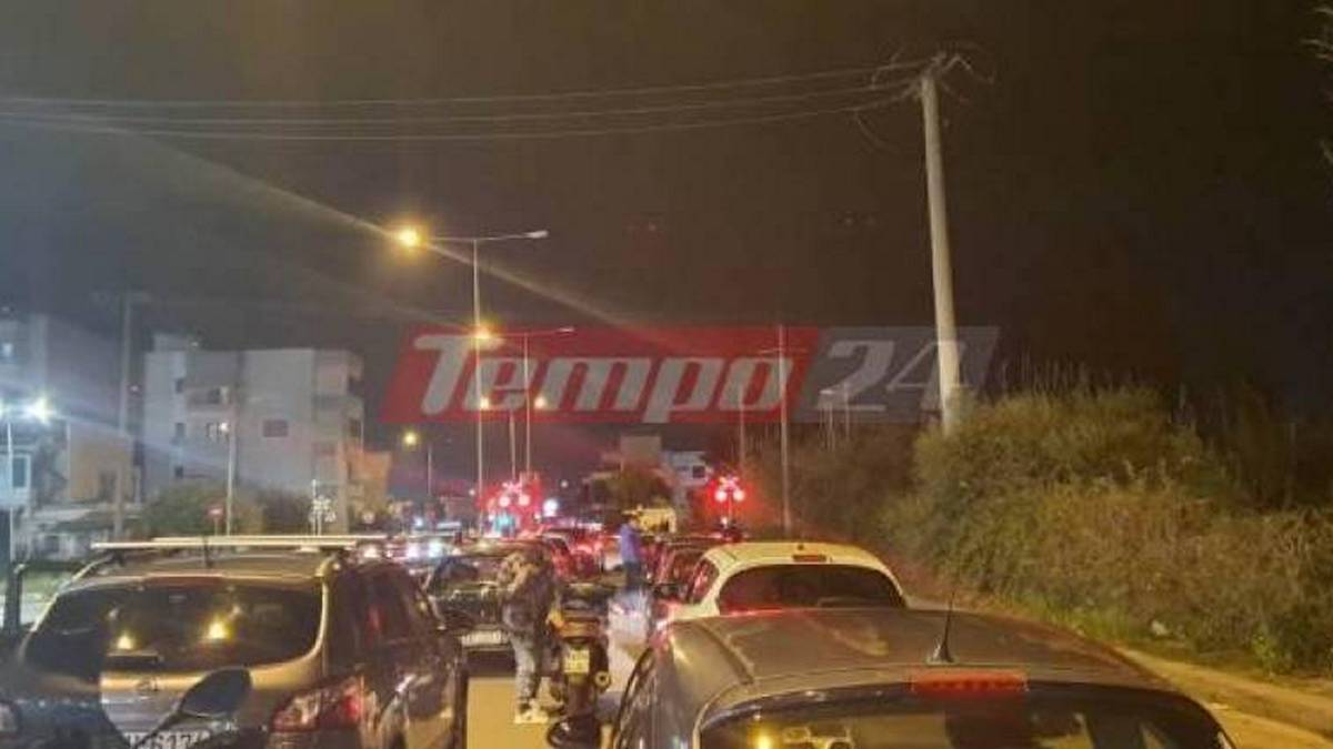 Πάτρα: Το απόλυτο χάος με τις μπάρες του τρένου – Τεράστιες ουρές αυτοκινήτων