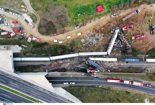 Φονική σύγκρουση τρένων στα Τέμπη