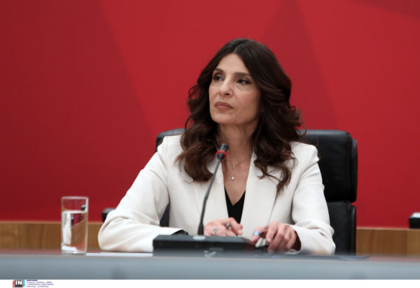 Πόπη Τσαπανίδου