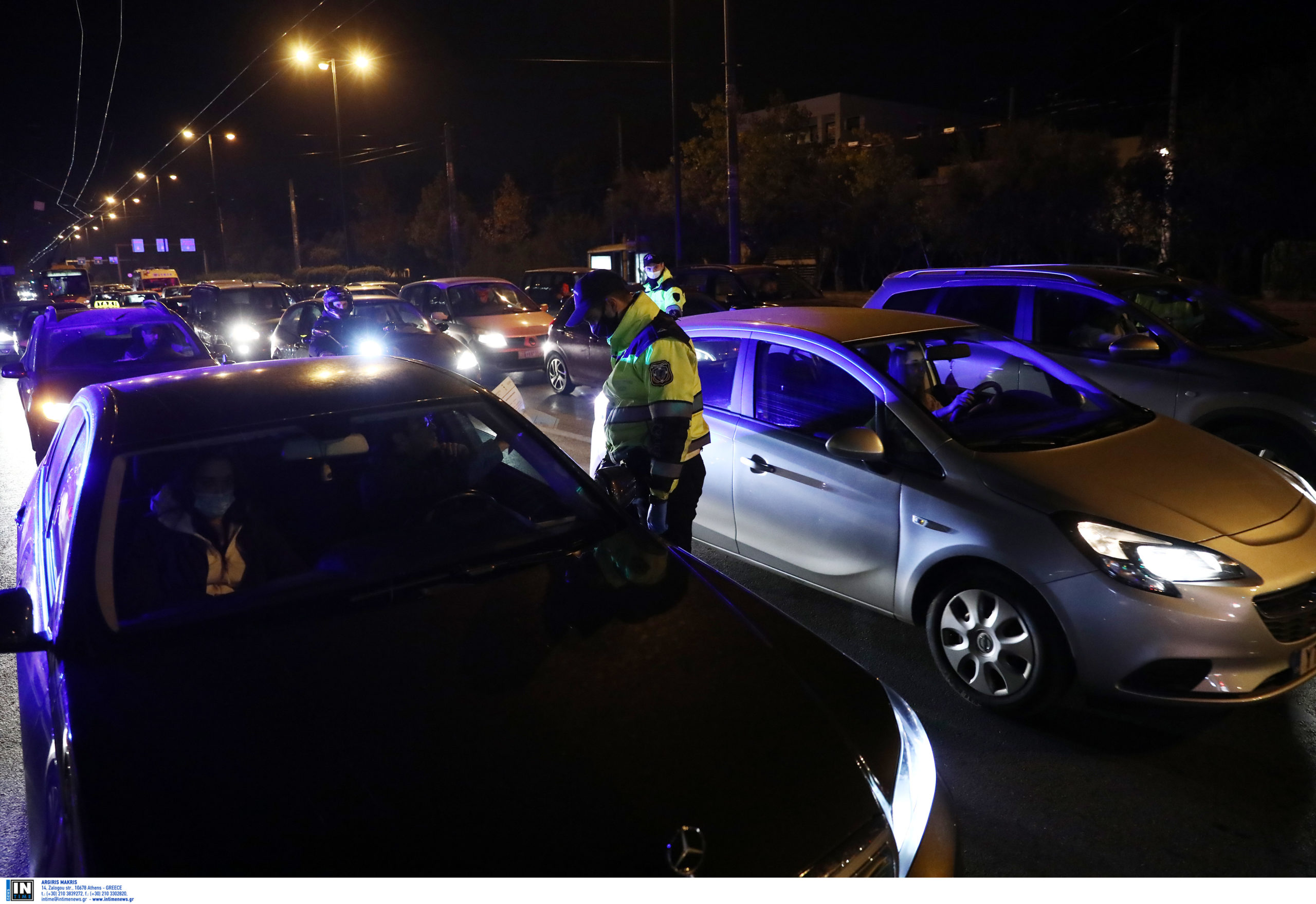 Τροχαίο στην Λ. Κηφισίας – Τούμπαρε αυτοκίνητο, μποτιλιάρισμα στην κάθοδο