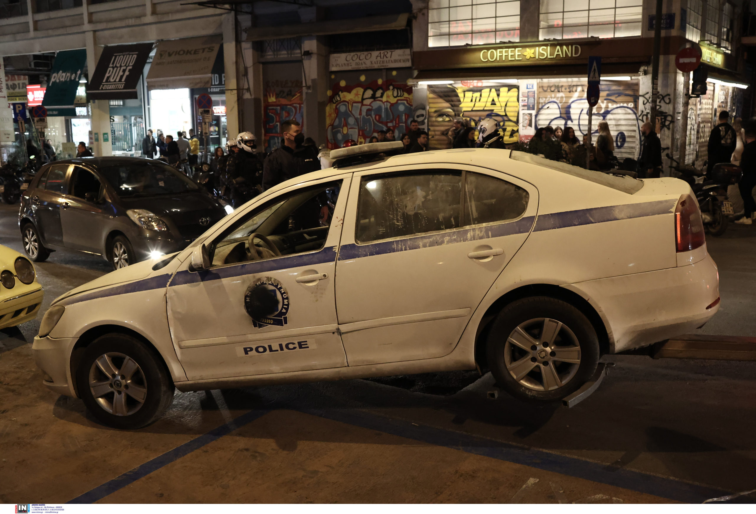 Μοναστηράκι καμένο περιπολικό