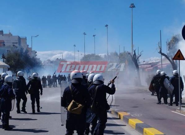 Πάτρα: Ένταση στην πορεία για τα Τέμπη