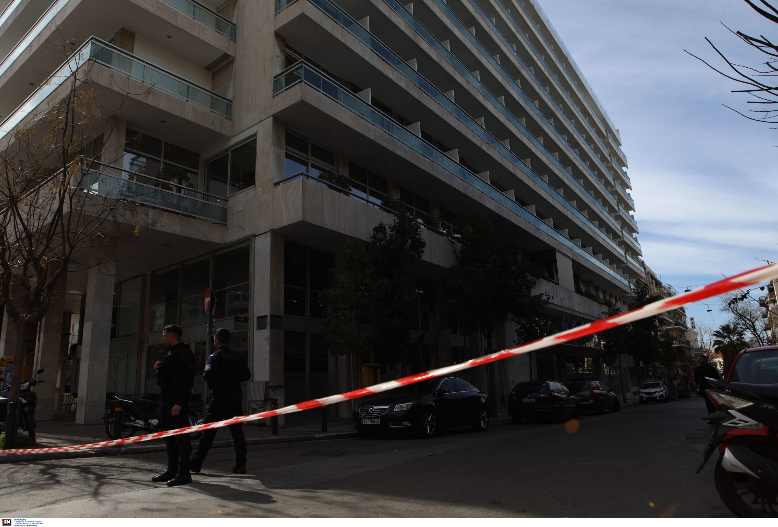 Αποκλεισμένη η περιοχή γύρω από το Μεταξουργείο