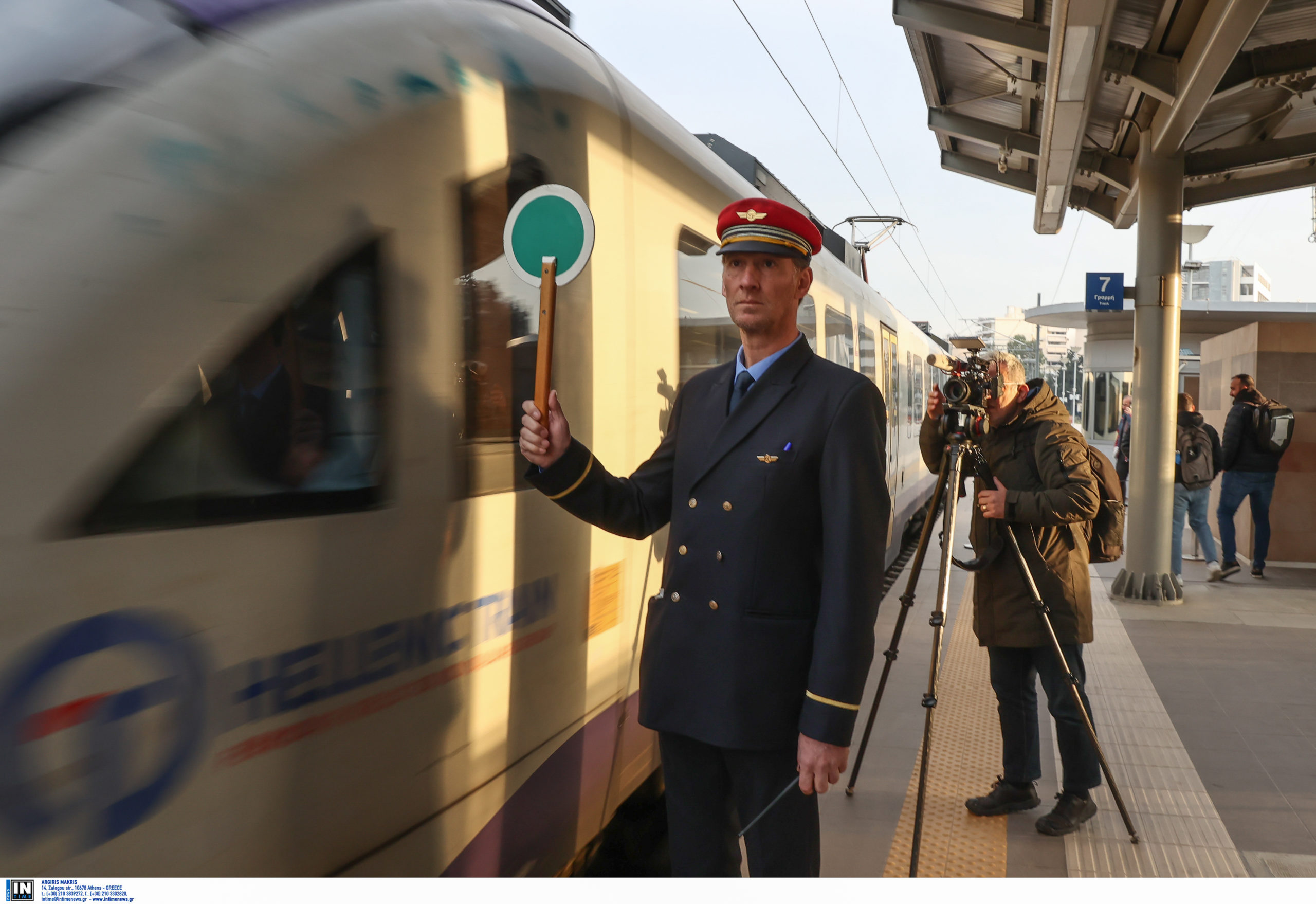 Σταθμός Λαρίσης Τρένα Προαστιακός