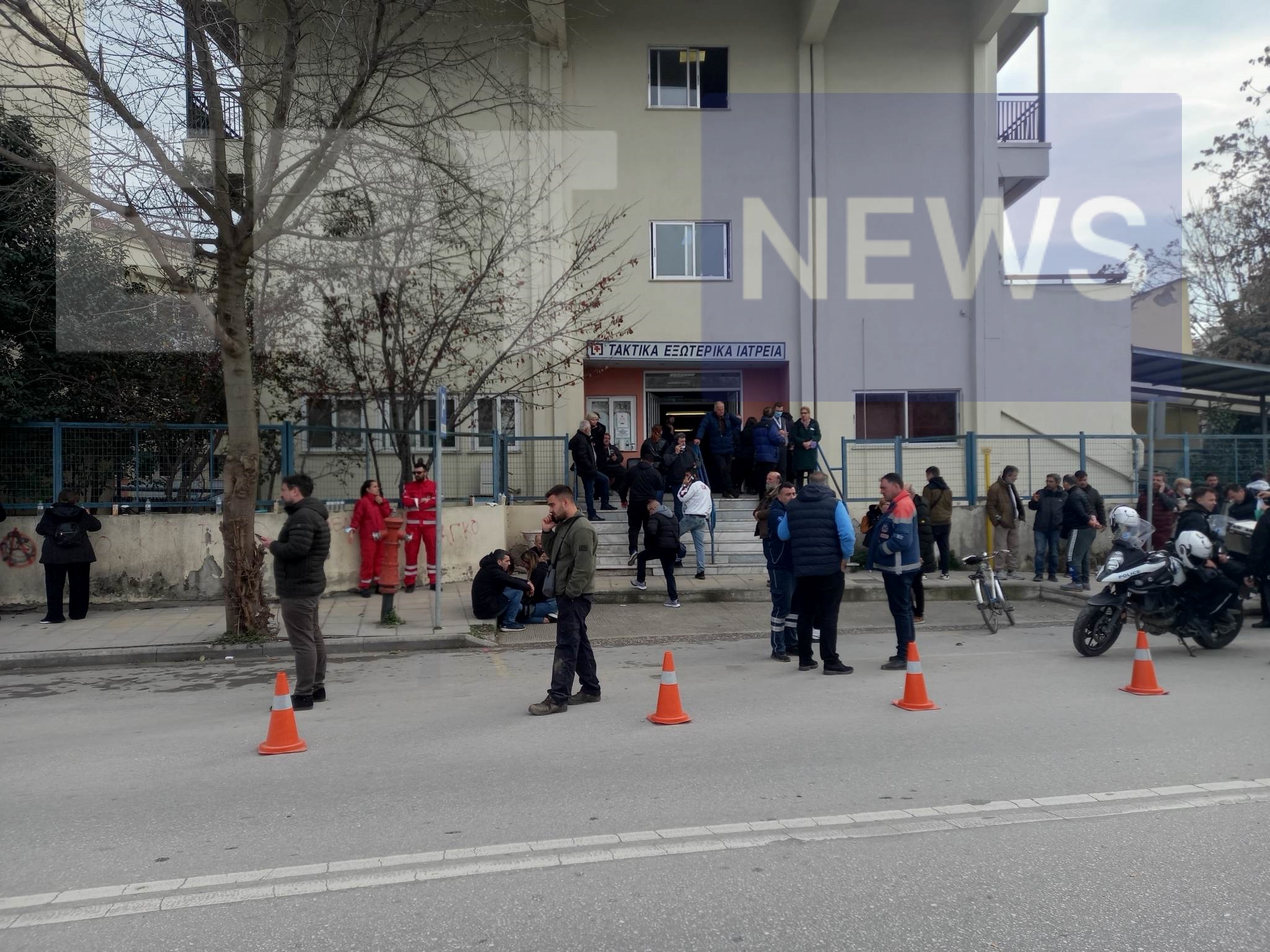 Τέμπη: Οδυνηρή διαδικασία ταυτοποίησης των θυμάτων – Τραγικές σκηνές στο νοσοκομείο Λάρισας