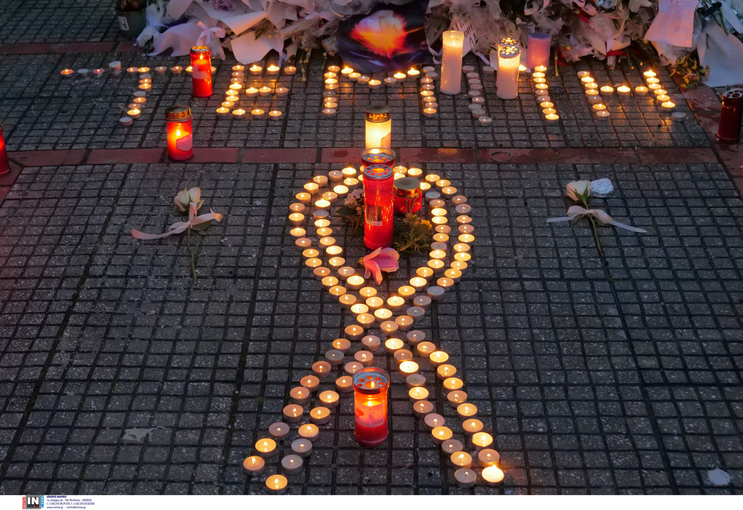 Τέμπη: Τα κλειστά φέρετρα «γέννησαν» αμφιβολίες – Γονείς θυμάτων ζητούν νέα εξέταση DNA