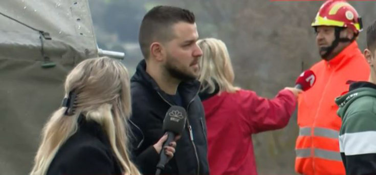 Γιος ψάχνει εναγωνίως τον πατέρα του στα συντρίμμια στα Τέμπη