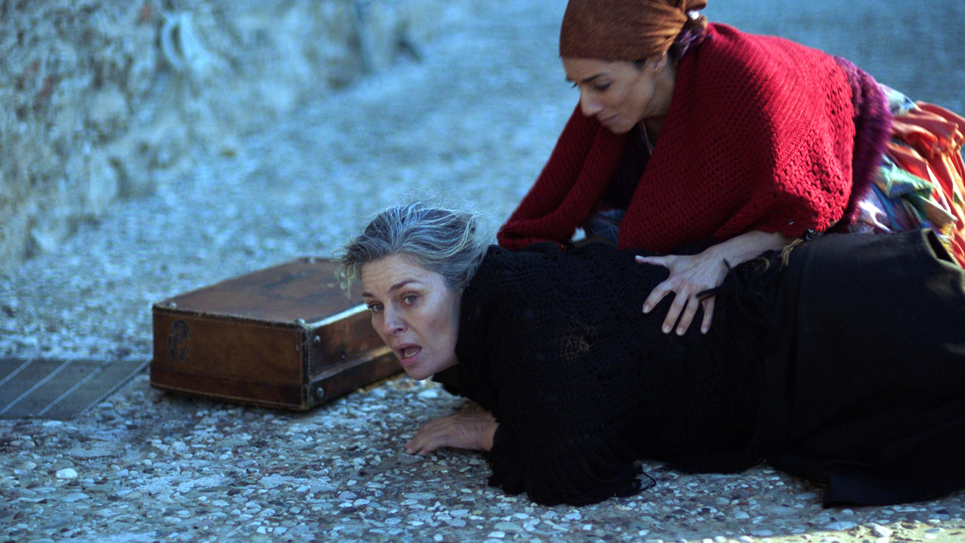 Το βραχιόλι της φωτιάς: Τα ζοφερά χρόνια της γερμανικής κατοχής δεν αφήνουν αλώβητη την οικογένεια Κοέν