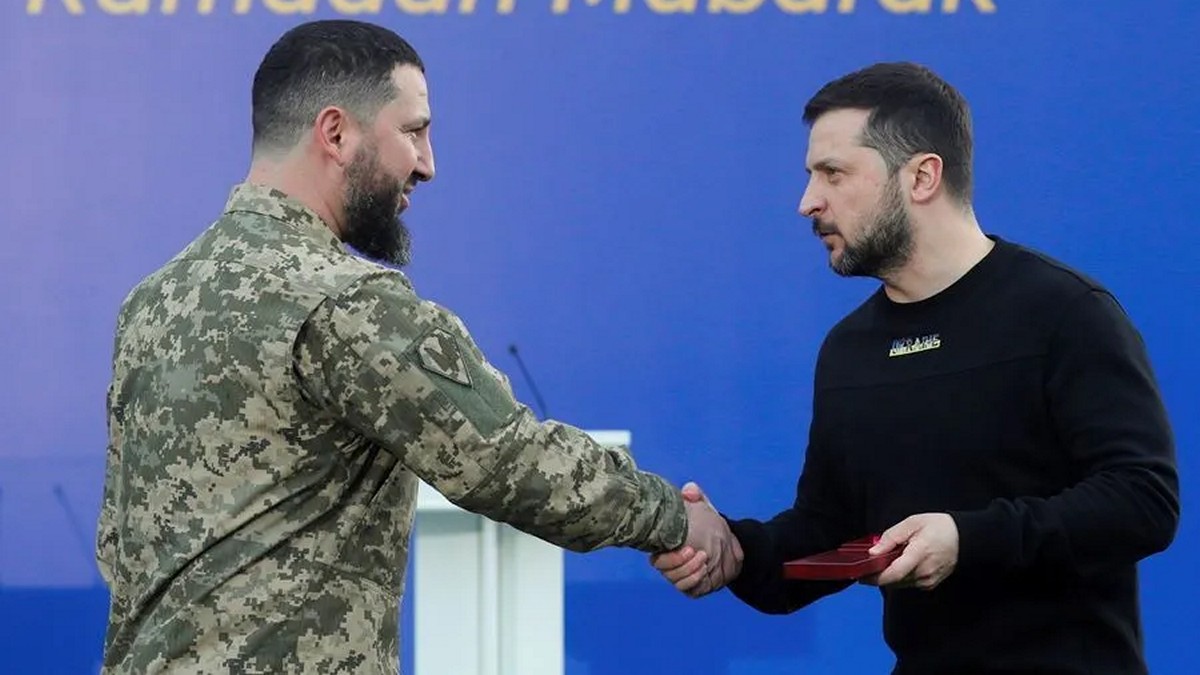 Ουκρανία: Η ουκρανική σημαία πρέπει να επιστρέψει στην Κριμαία, λέει ο Ζελένσκι