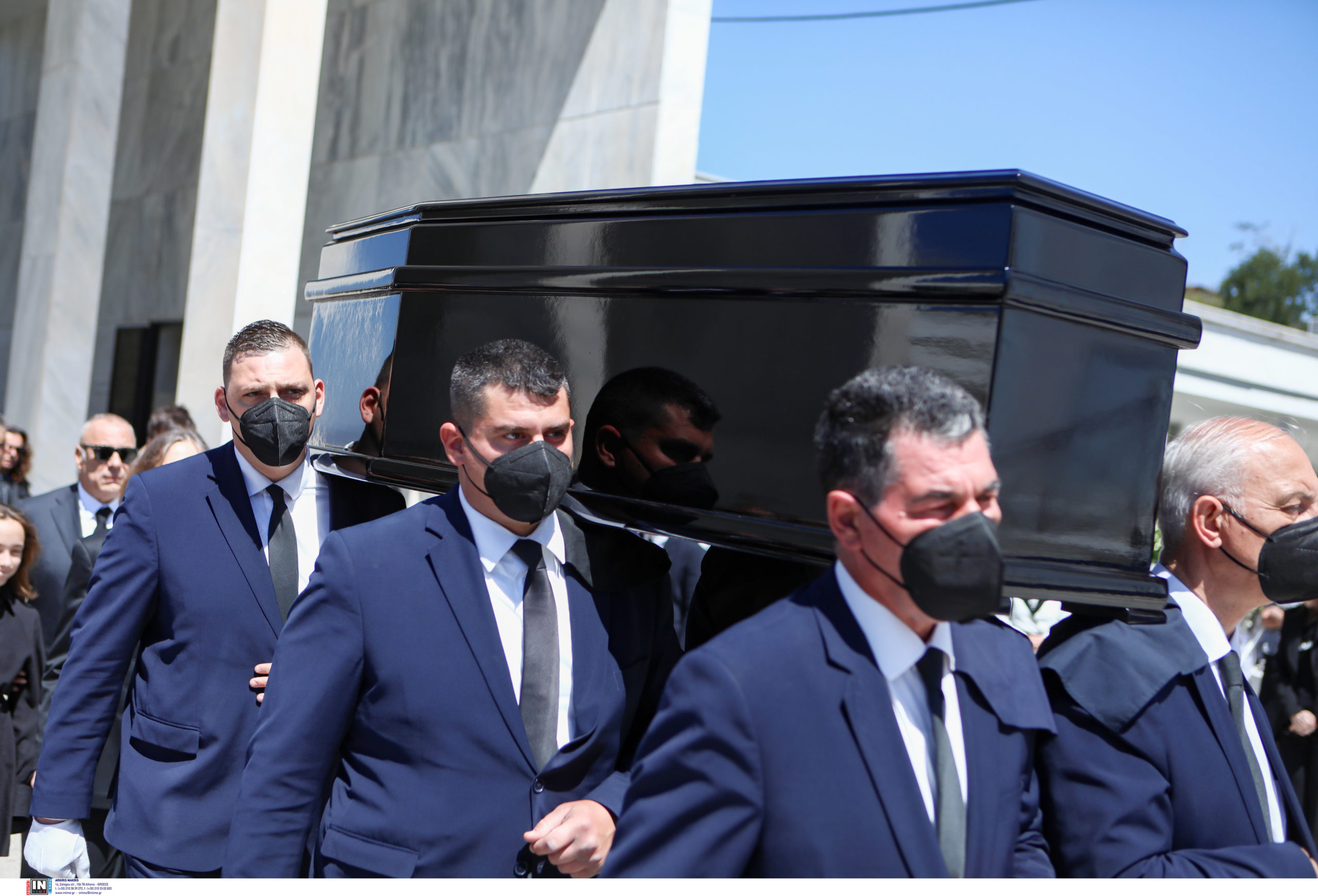 Κηδεία Μπόμπολα