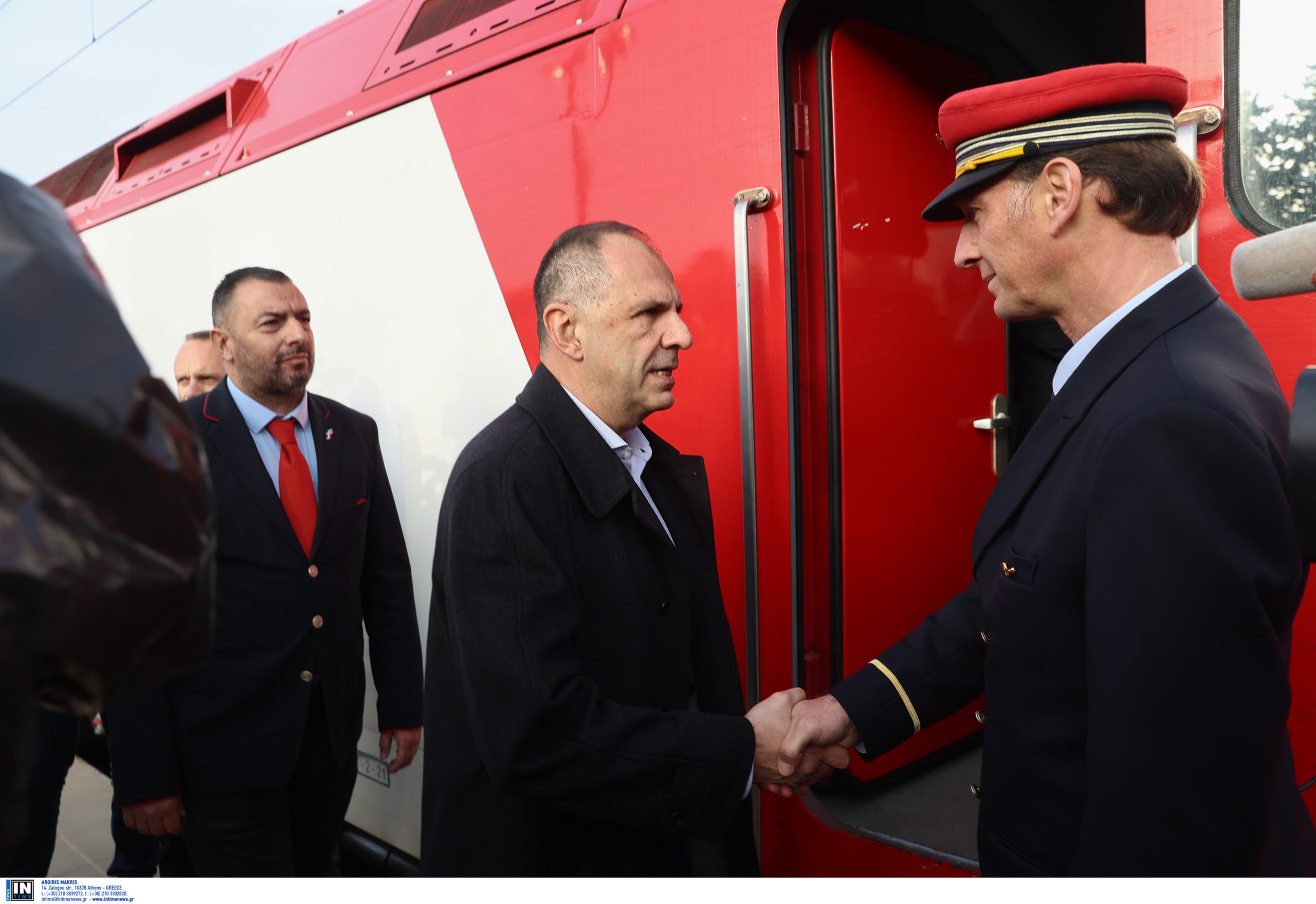 Ο Γιώργος Γεραπετρίτης στο δρομολόγιο Αθήνα - Καλαμπάκα