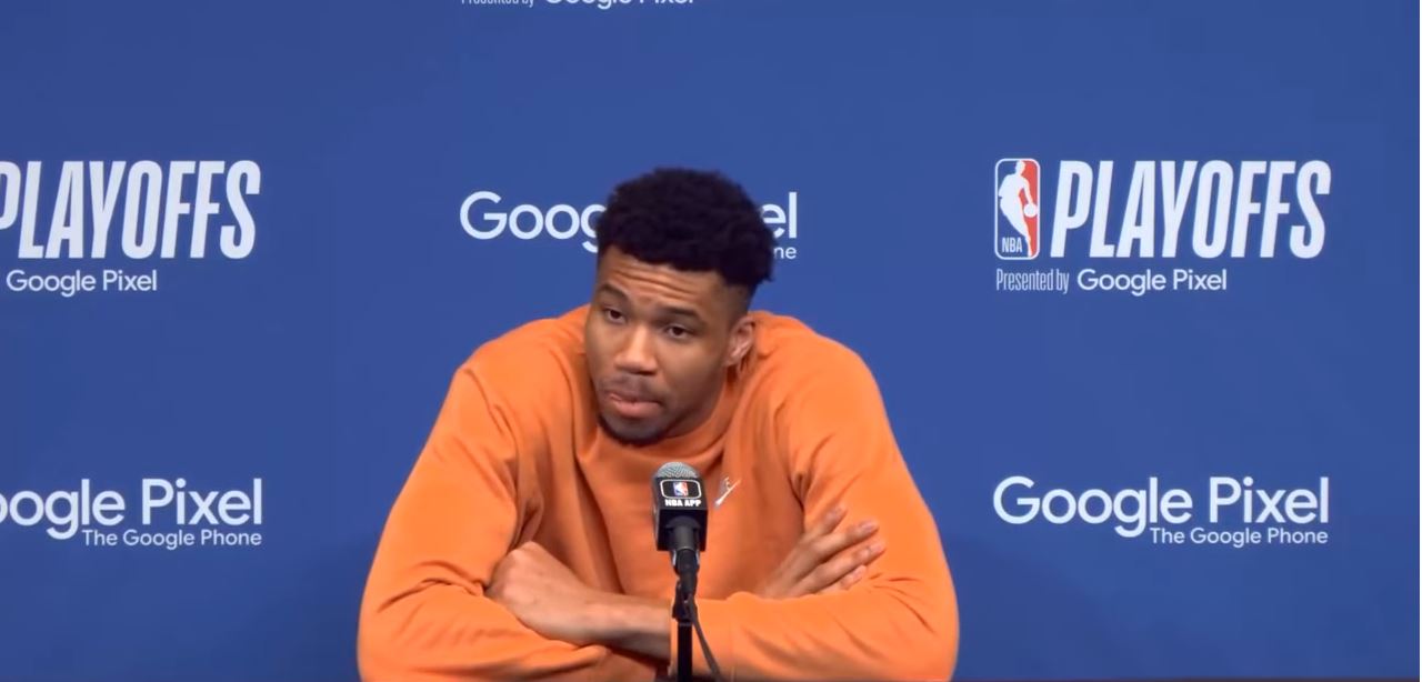 Ο Γιάννης Αντετοκούνμπο