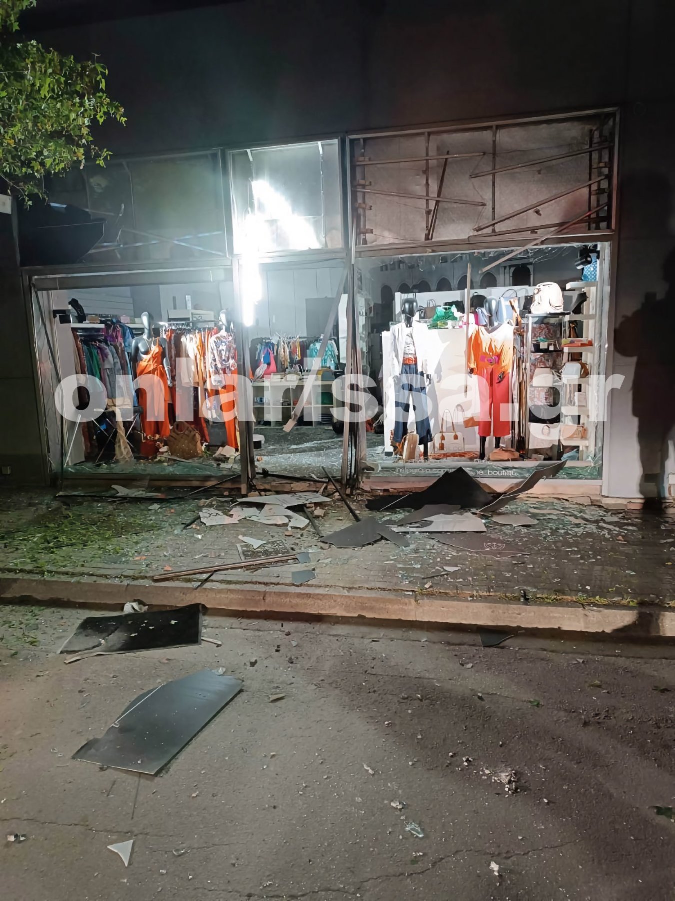 Λάρισα: Έκρηξη στο κατάστημα του Νίκου Πιτσίλκα