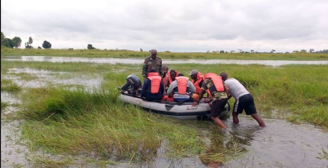 Μαλάουι: Πέντε νεκροί και 12 αγνοούμενοι από βύθιση λέμβου σε ποταμό