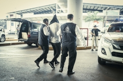 Ιντερπόλ: Επιχείρηση σκούπα για παράνομα όπλα στην Λατινική Αμερική – Κατασχέθηκαν τόνοι κοκαΐνης