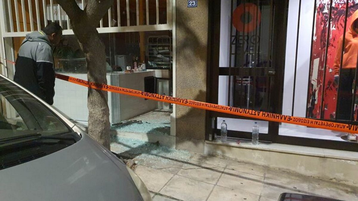 Παγκράτι: Έκρηξη σε ζαχαροπλαστείο – Προκλήθηκαν υλικές ζημιές