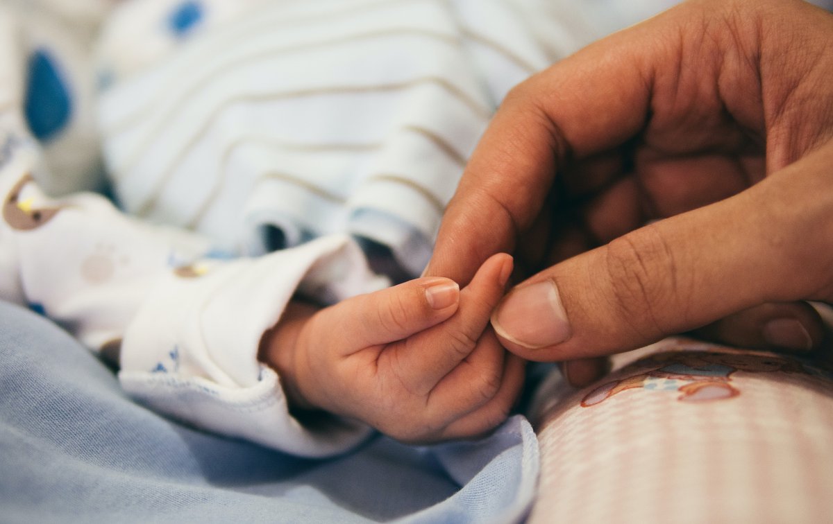 Κέρκυρα: Βρέφος γεννήθηκε πρόωρα και πέθανε στο νοσοκομείο – «Δεν υπήρχε μέσο μεταφοράς» καταγγέλλει στο enikos.gr η θεία της μητέρας