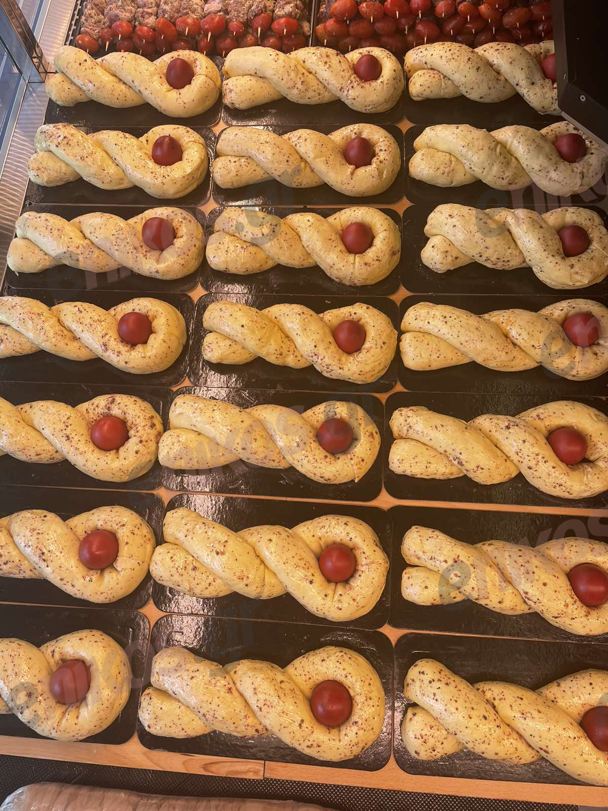 Αρνίσια τσουρέκια