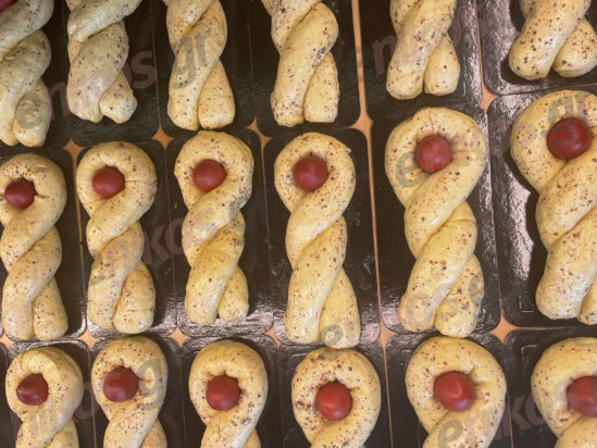 Αρνίσια τσουρέκια