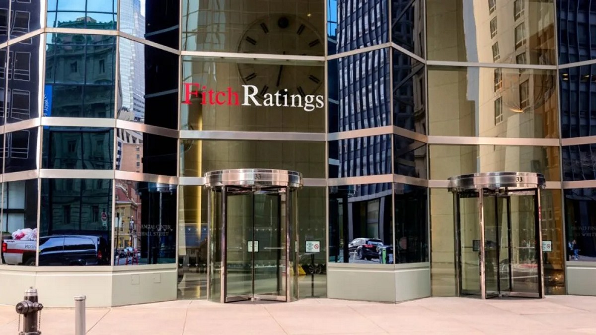 ΗΠΑ: Ο οίκος αξιολόγησης Fitch Ratings υποβάθμισε το μακροπρόθεσμο αξιόχρεο