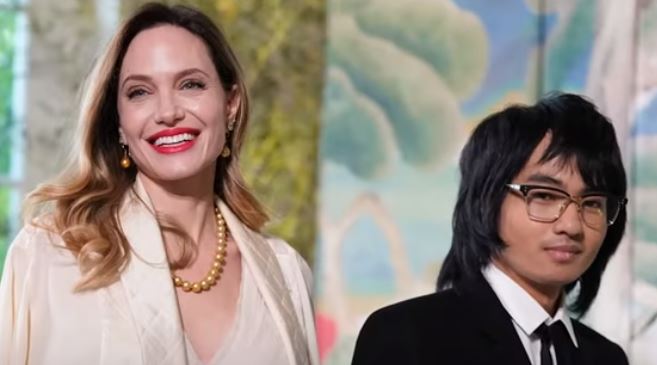 Αντζελίνα Τζολί: Σπάνια δημόσια εμφάνιση με τον γιο της Μάντοξ στον Λευκό Οίκο