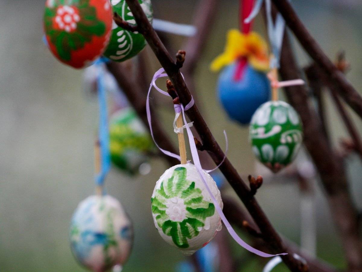 Με δύο «πρόσωπα» ο καιρός μέχρι το Πάσχα – Ποιοι θα ψήσουν αρνί με βροχές